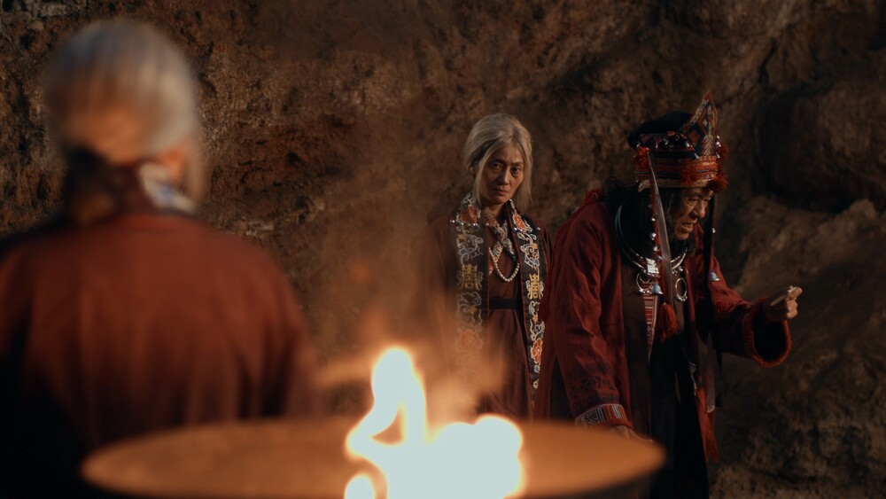 Hậu trường “Phí Phông: Quỷ Máu Rừng Thiêng”: Kỳ công từ bối cảnh, trang phục, hoá trang đến nghiên cứu văn hoá dân tộc