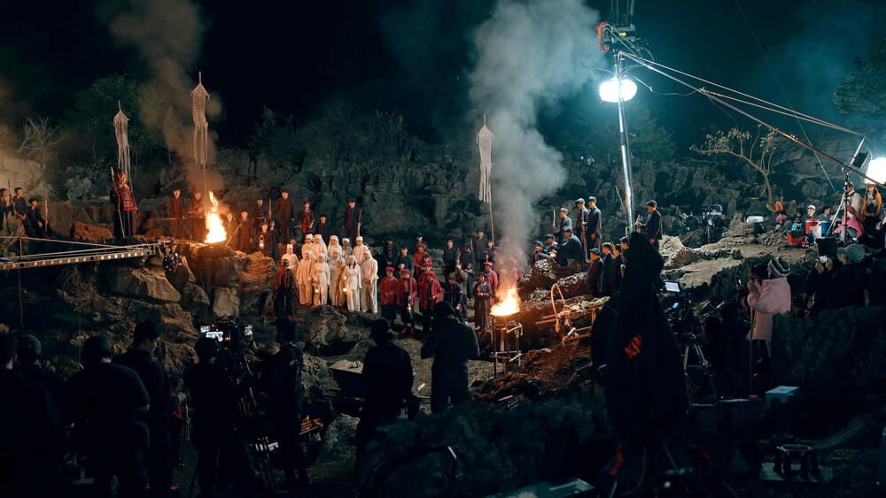 Hậu trường “Phí Phông: Quỷ Máu Rừng Thiêng”: Kỳ công từ bối cảnh, trang phục, hoá trang đến nghiên cứu văn hoá dân tộc