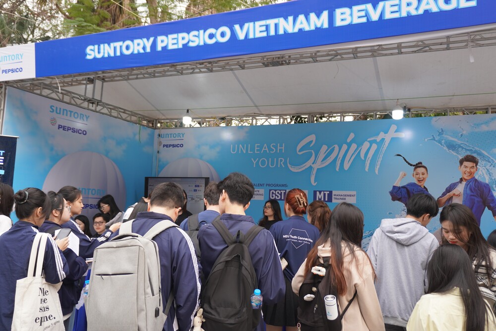 Khởi động NEU Career Week 2026: Kiến tạo cơ hội - Dẫn lối tương lai