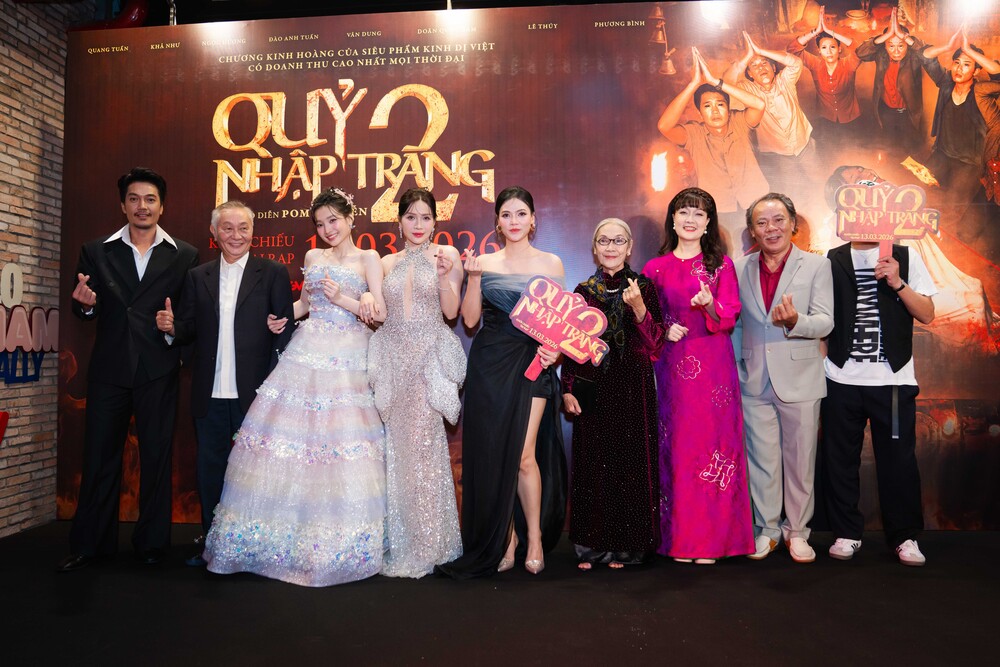 Dàn sao Việt đổ bộ thảm đỏ ra mắt "Quỷ nhập tràng 2"