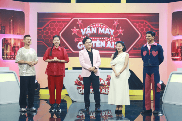 MC Đại Nghĩa bất ngờ với khả năng “chơi trò tâm lý” của đồng nghiệp trong chương trình “Vận May Gọi Tên Ai”