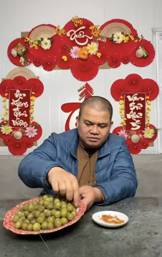 Hành trình gieo sắc xuân và công tác thiện nguyện của sư thầy Thích Khai Quảng