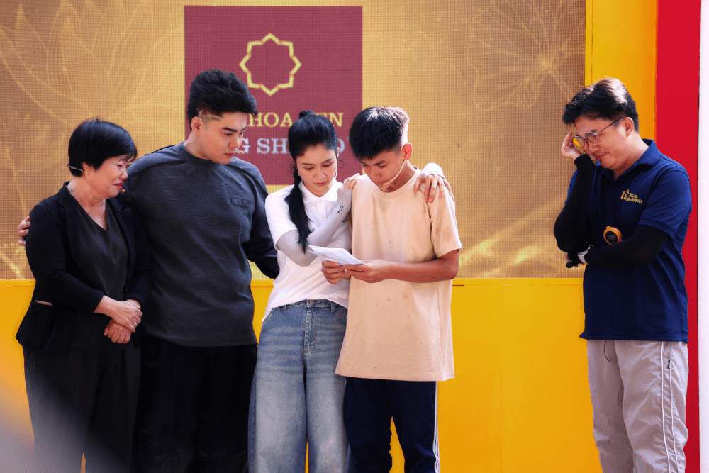 Đại Nghĩa, Nguyễn Đình Vũ xúc động trước người phụ nữ hơn 10 năm cưu mang con trai hàng xóm