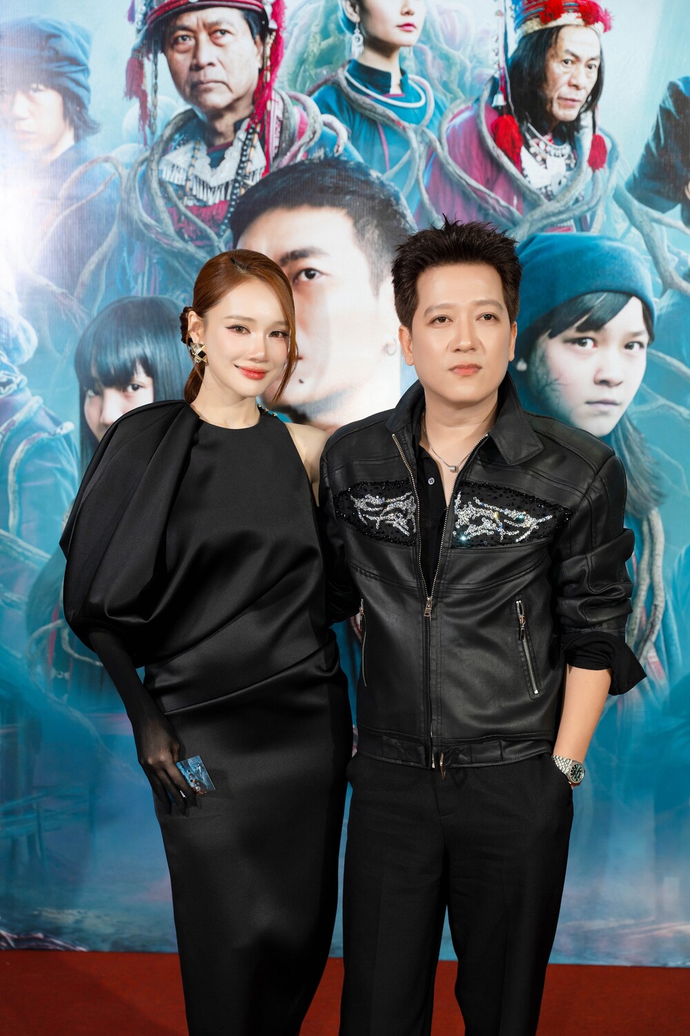 Trường Giang, HIEUTHUHAI, Ngô Kiến Huy, Thiên Ân, Kỳ Duyên, Phương Anh Đào, Tuấn Trần,… đổ bộ thảm đỏ phim Phí Phông