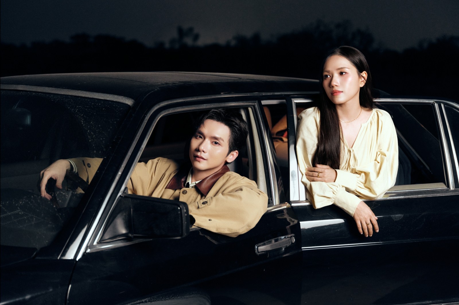 "Thanh Tân" lập loạt thành tích Top 1 nhạc số, Vương Bình tung MV kết hợp Thuỳ Chi