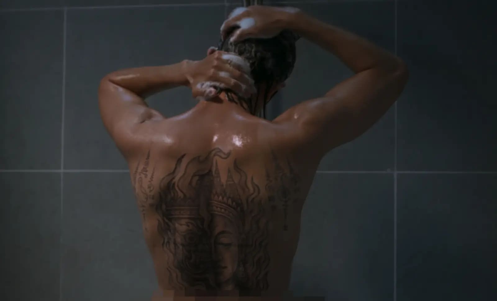 Lý do “Heo 5 móng” áp đảo phòng vé ngay ngày đầu khởi chiếu