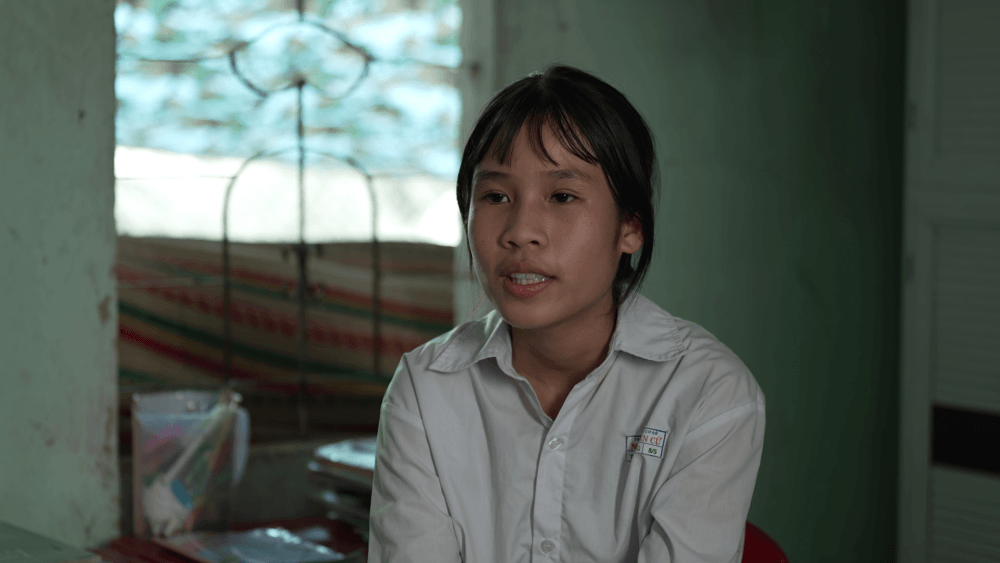 Cris Phan – Mai Quỳnh Anh lăn xả thử thách, cùng Thái Vũ và khán giả trao hơn 250 triệu đồng cho trẻ mồ côi