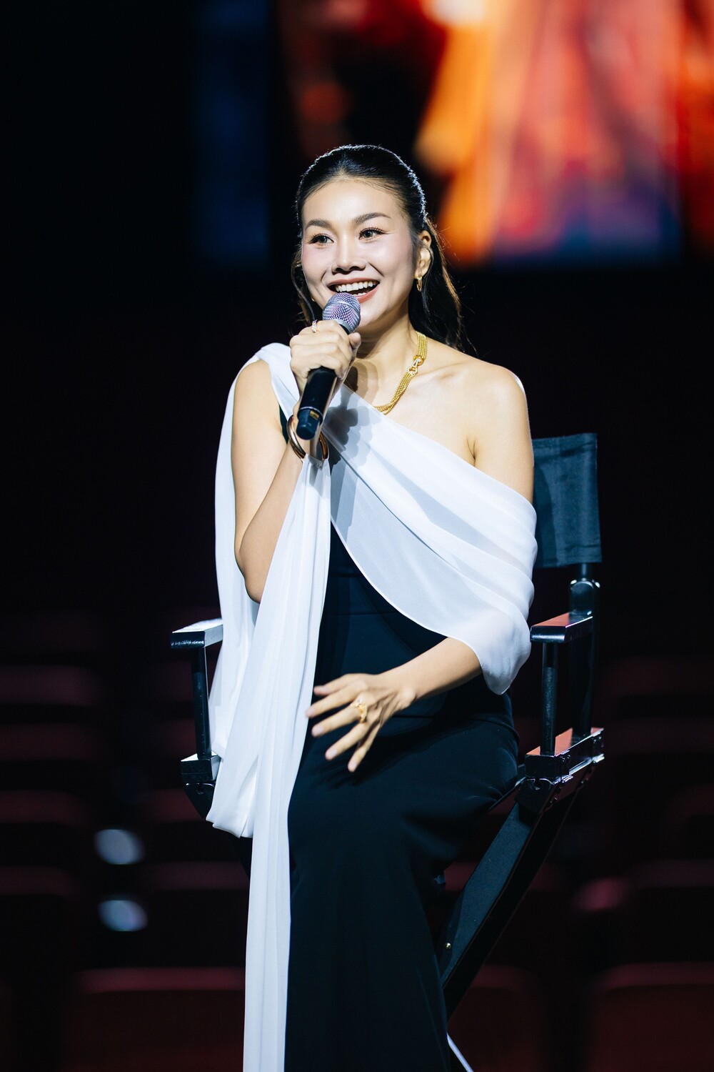 Thanh Hằng nói cảnh nóng trong “Mesdames Thanh Sắc” là trải nghiệm “khủng khiếp”
