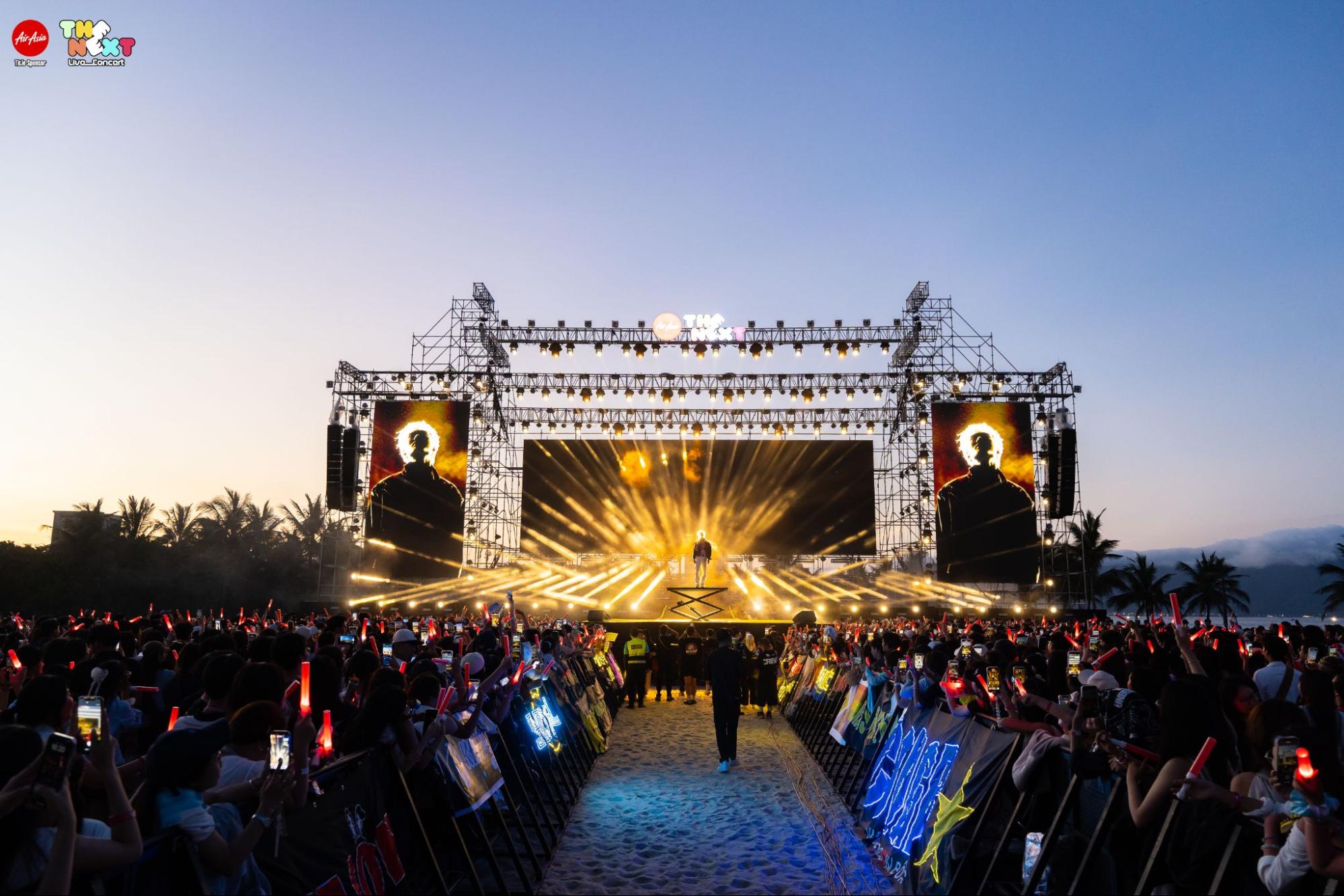 AirAsia THE NEXT Live Concert 2026 tiếp tục bùng nổ tại Đà Nẵng với hàng nghìn khán giả trẻ