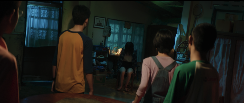 “Đồng Dao Ma Quái” hé lộ cuộc sinh tồn nghẹt thở giữa 4 đứa trẻ khi đối diện 5 linh hồn quỷ dữ .