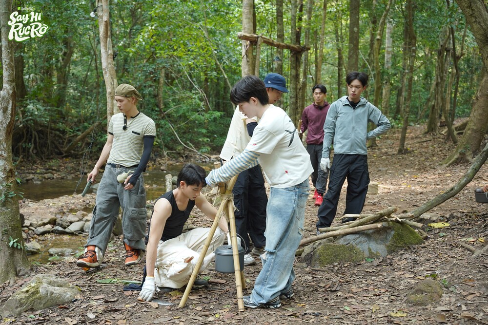 Isaac gánh team giữa rừng sâu, RHYDER gây bất ngờ với loạt sáng kiến sinh tồn