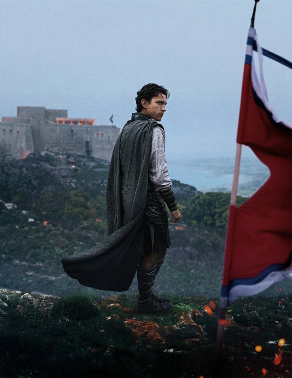 Tom Holland bước ra khỏi cái bóng Spider-Man với vai diễn quan trọng trong The Odyssey