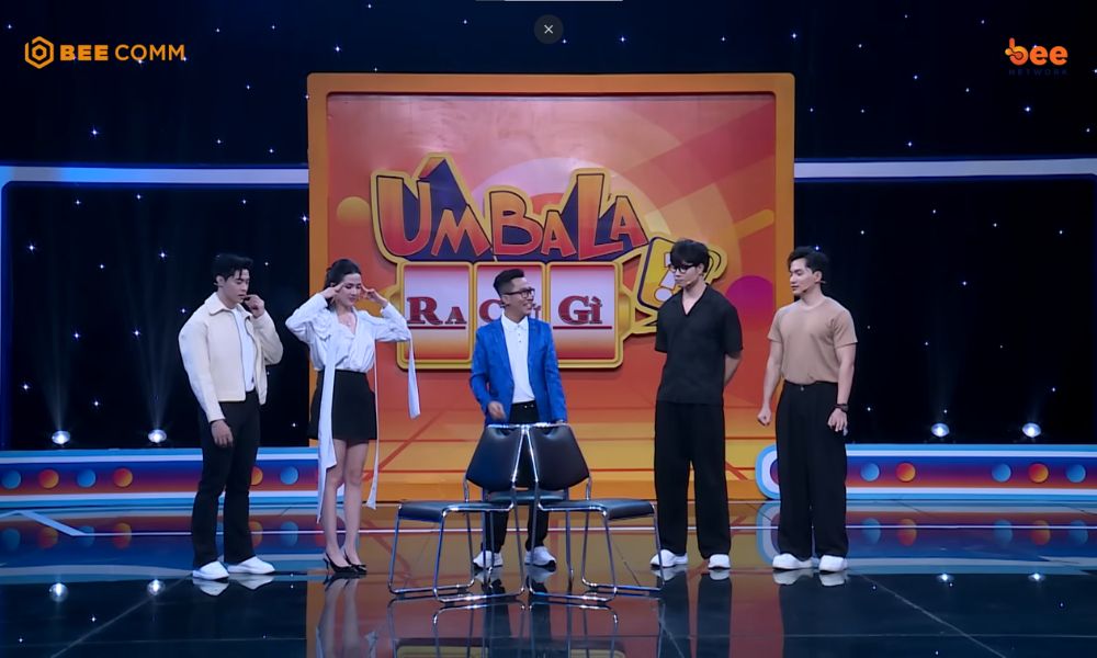 Hoa hậu Phan Thị Mơ đối đầu hai siêu mẫu thể hình, giành chiến thắng nghẹt thở tại "Úm Ba La Ra Chữ Gì?"