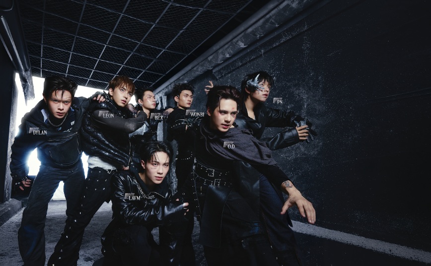 Album bán 10.000 bản trước ngày debut, UPRIZE chính thức tung MV "THĂNG"