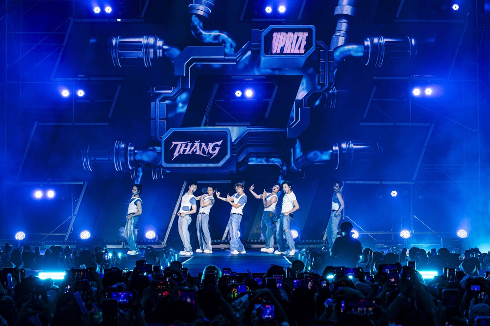 UPRIZE tổ chức fan meeting đầu tiên, công bố concert tại miền Bắc trong năm 2026