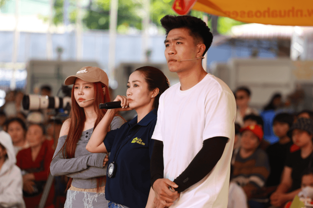 NSƯT Ốc Thanh Vân nghẹn ngào “Mẹ bỏ con là điều tôi không đồng ý”