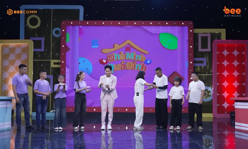 Hải Yến Idol mang “cao thủ nhí” lên sân khấu, Hoàng Phi bất ngờ nhận bánh Wagashi tại Nhà Mình Quá Đỉnh