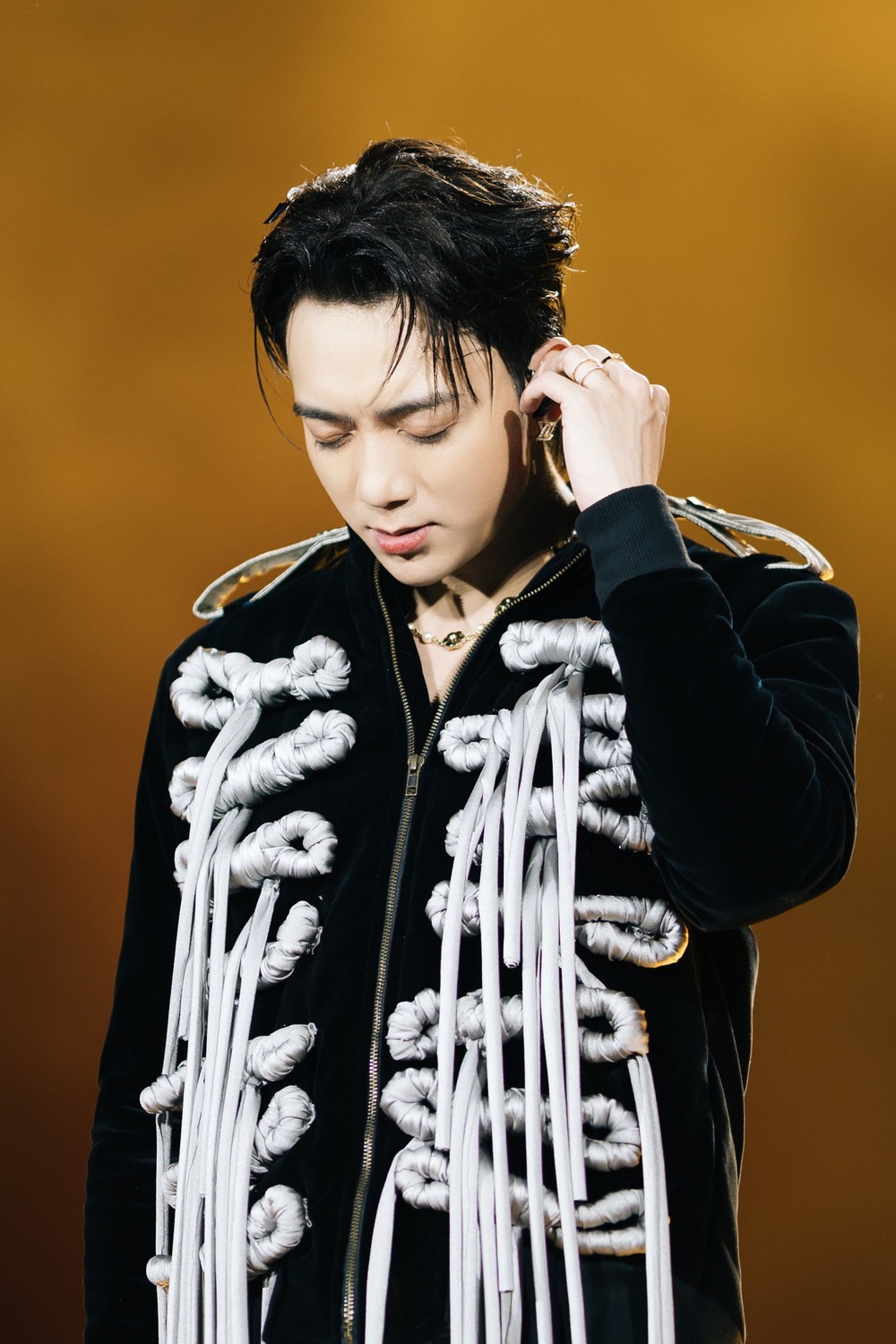 SOOBIN đưa concert 40.000 khán giả lên màn ảnh rộng