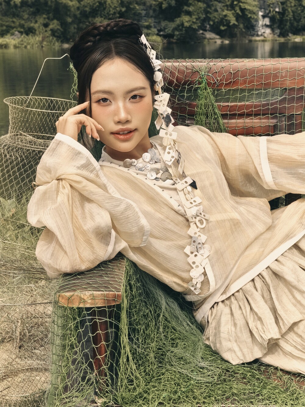 Phương Mỹ Chi cùng DTAP “chơi” với dân ca ba miền trong album mới