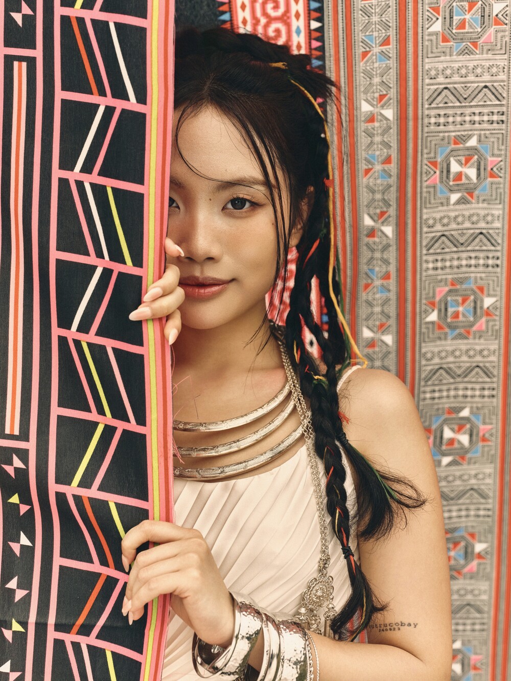 Phương Mỹ Chi cùng DTAP “chơi” với dân ca ba miền trong album mới