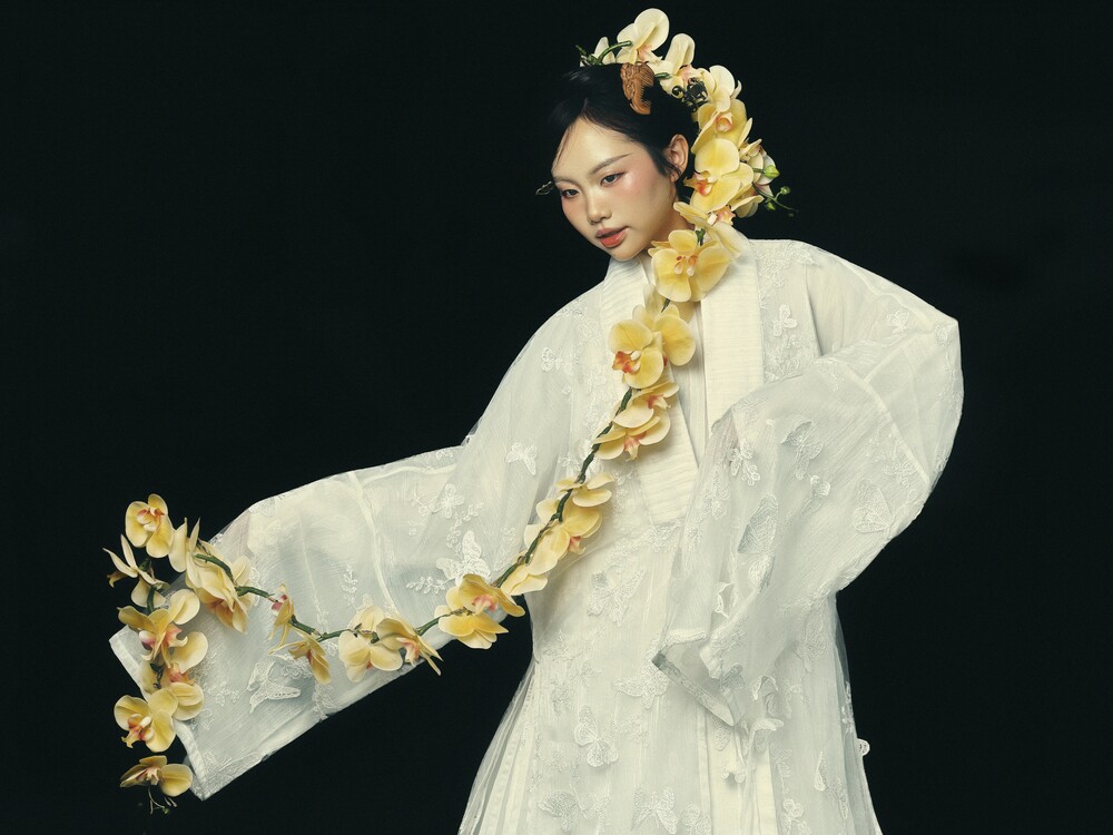 Phương Mỹ Chi cùng DTAP “chơi” với dân ca ba miền trong album mới