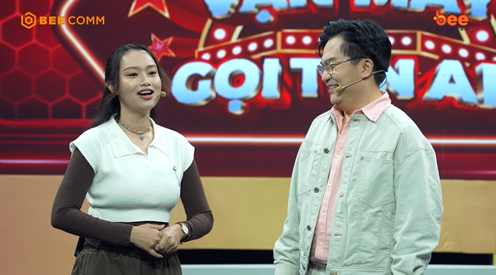 Vận May Gọi Tên Ai tập 23 Hạnh Thảo khoe con, Đại Nghĩa liền có màn trêu chọc khiến cả trường quay bật cười 