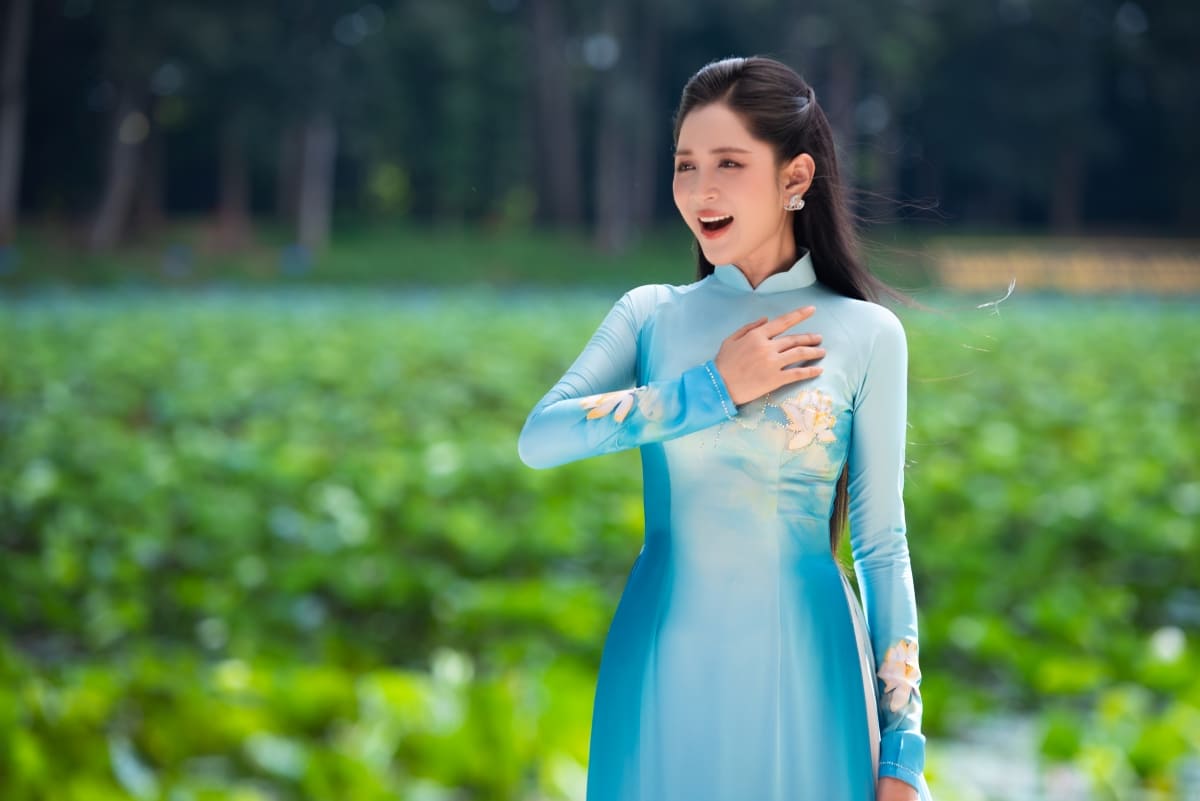 Duyên Quỳnh đưa vẻ đẹp ba miền vào MV “Việt Nam gấm vóc rạng ngời”