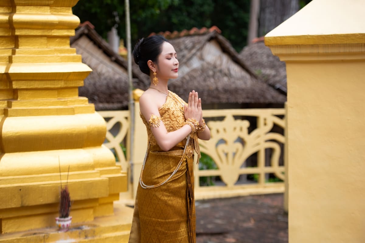 Duyên Quỳnh đưa vẻ đẹp ba miền vào MV “Việt Nam gấm vóc rạng ngời”