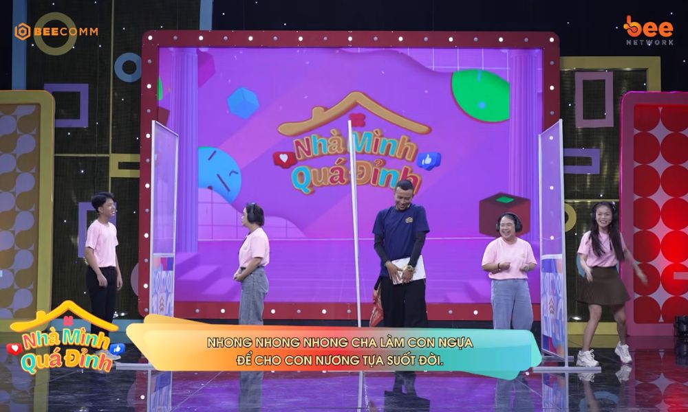 Gia đình gây chú ý khi có ba thế hệ cùng tham gia, bà và cháu phối hợp giành chiến thắng tại “Nhà Mình Quá Đỉnh” 