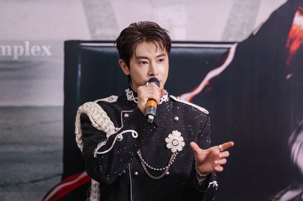 Trưởng nhóm TVXQ! U-KNOW Yunho kể chuyện mặc cả khi đi chợ Bến Thành