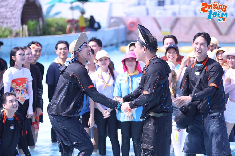 Kiều Minh Tuấn vượt Lê Dương Bảo Lâm, trở thành “Tổng tài” 2 Ngày 1 Đêm