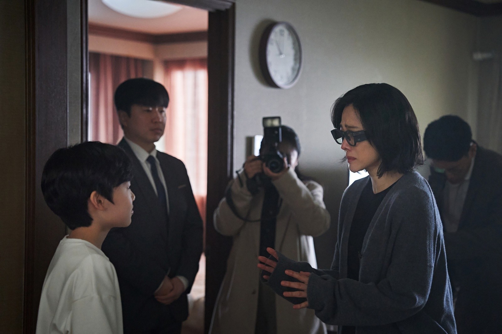 Từ Train to Busan đến Thiên Đường Tăm Tối: Yeon Sang-ho khai thác góc tối tâm lý con người thời AI