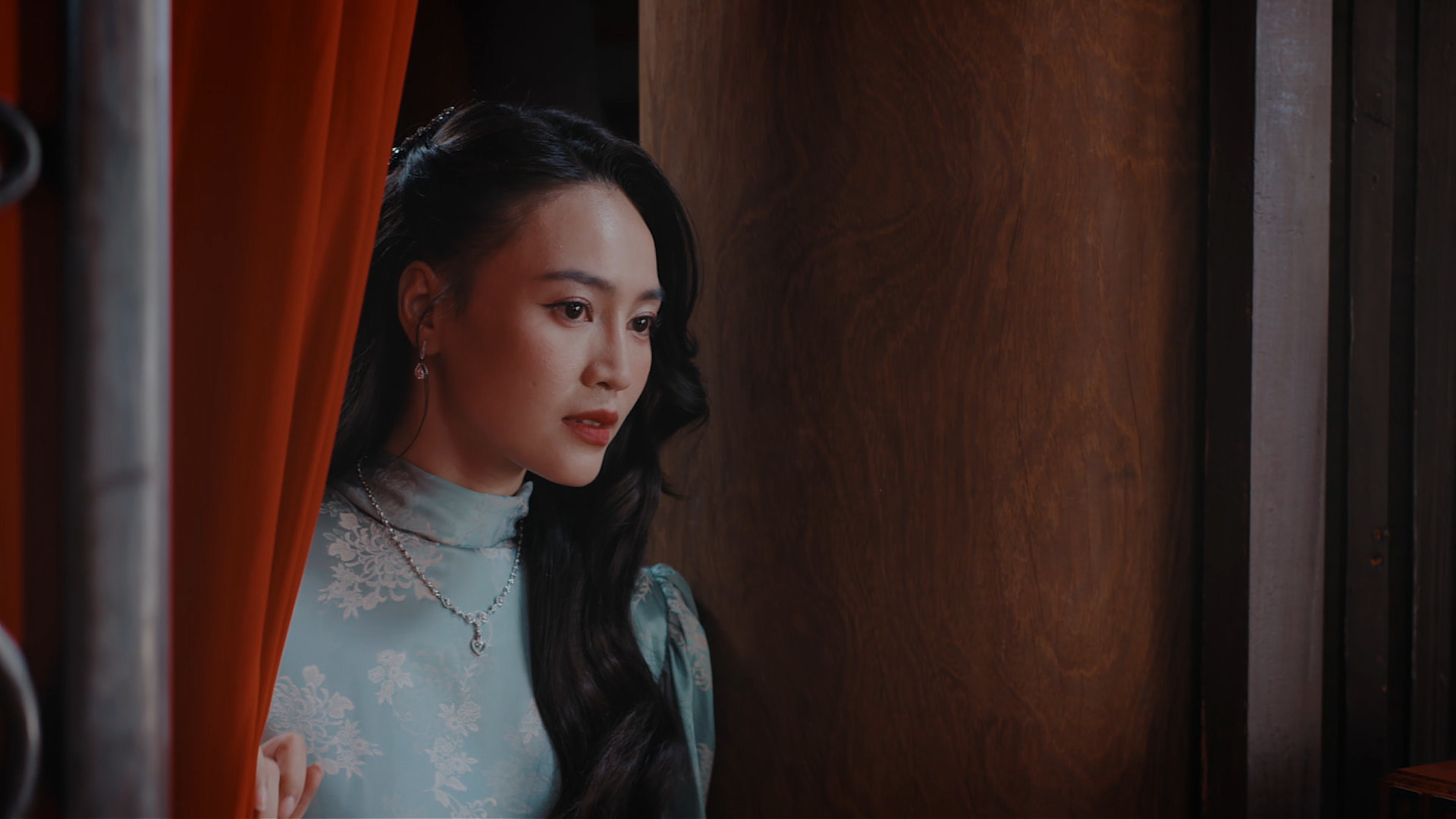 Chi Pu gọi nhân vật của Ninh Dương Lan Ngọc là “nỗi ám ảnh” trong “Chị Chị Em Em 3”