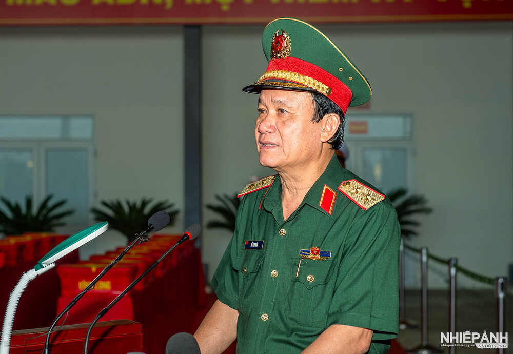Vận chuyển 8.453 mẫu sinh phẩm hài cốt liệt sĩ từ Cần Thơ ra Hà Nội giám định ADN