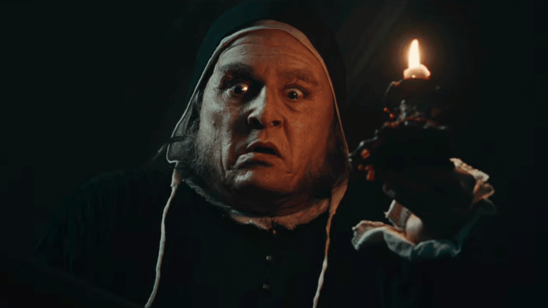 Johnny Depp trở lại màn ảnh, tái hiện lão già hà tiện nổi tiếng của Charles Dickens